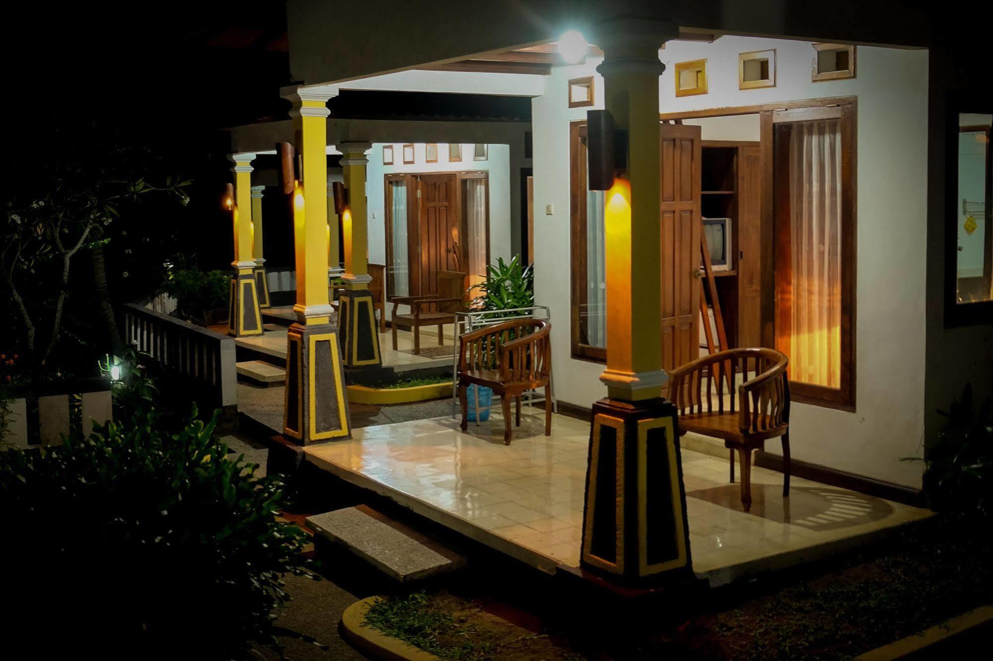 Bali Sunset Hotel Negara  Екстер'єр фото